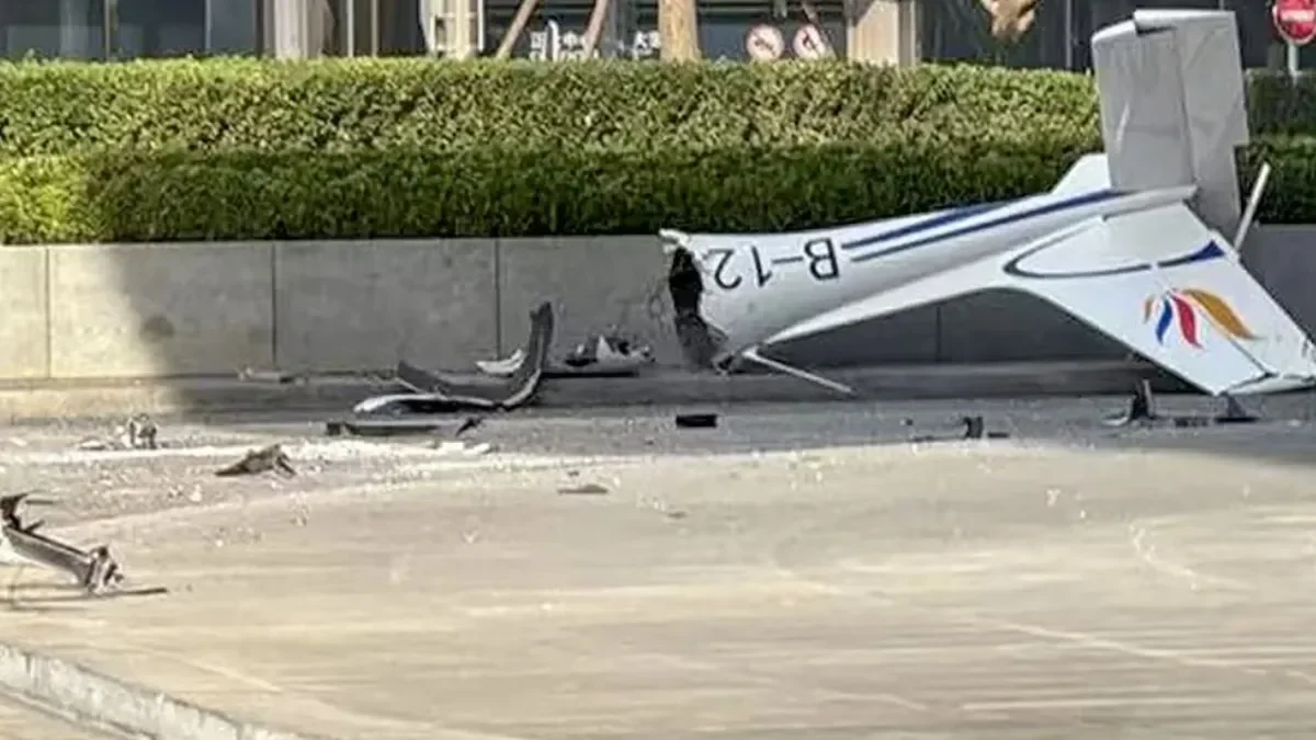 Accidente aéreo en Beijing: una avioneta impacta el rascacielos más alto de la ciudad