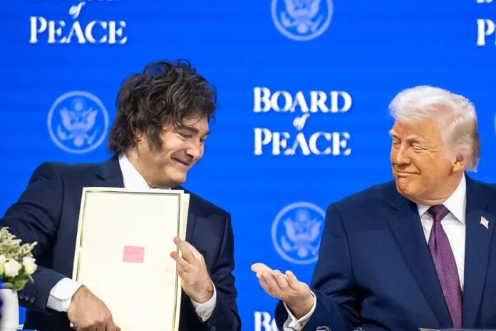 Caputo destacó el viaje a Davos: el Presidente “atrae inversiones”