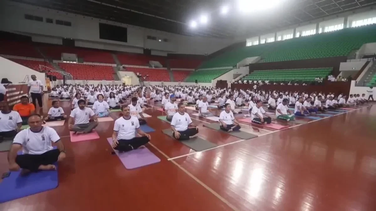 Celebración masiva del Día Internacional del Yoga en diversas comunidades de Argentina