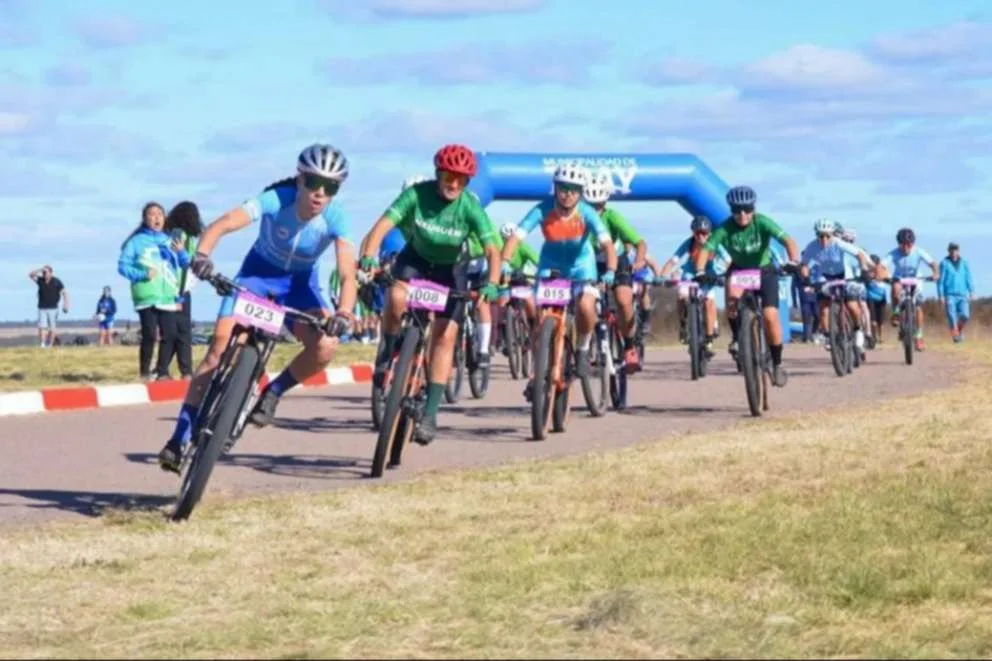 Clínica Integral de Ciclismo en Neuquén: Promueven la seguridad en el deporte