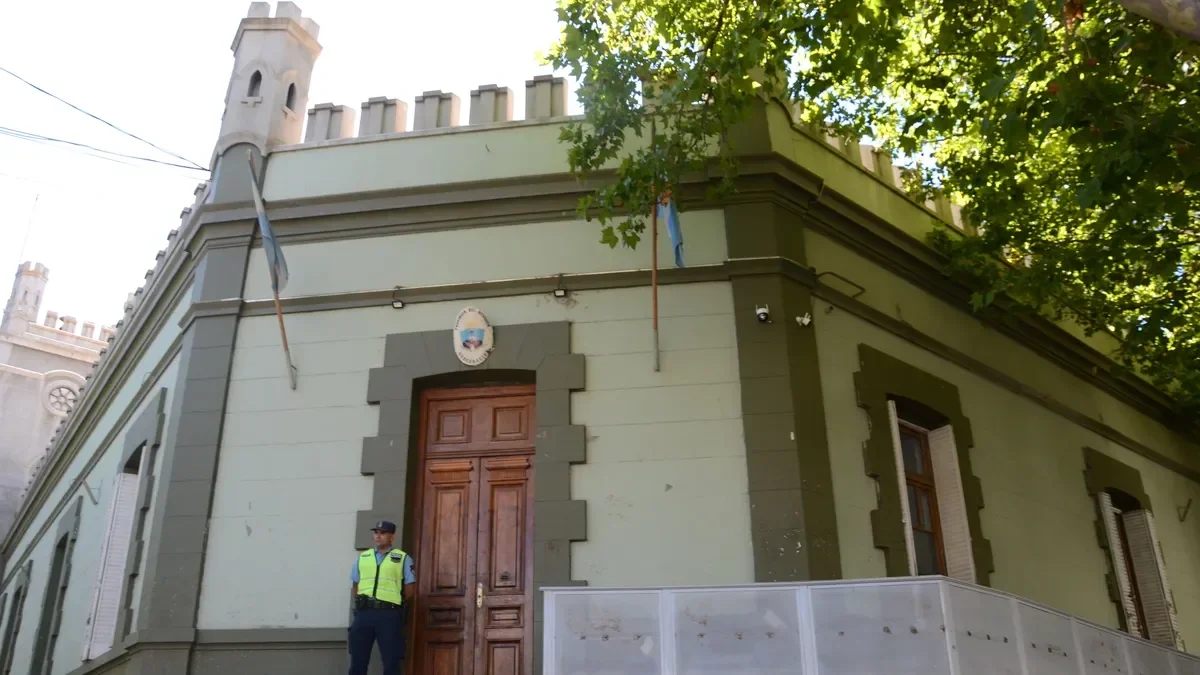 Concurso estatal en Neuquén: oportunidades laborales con sueldos competitivos