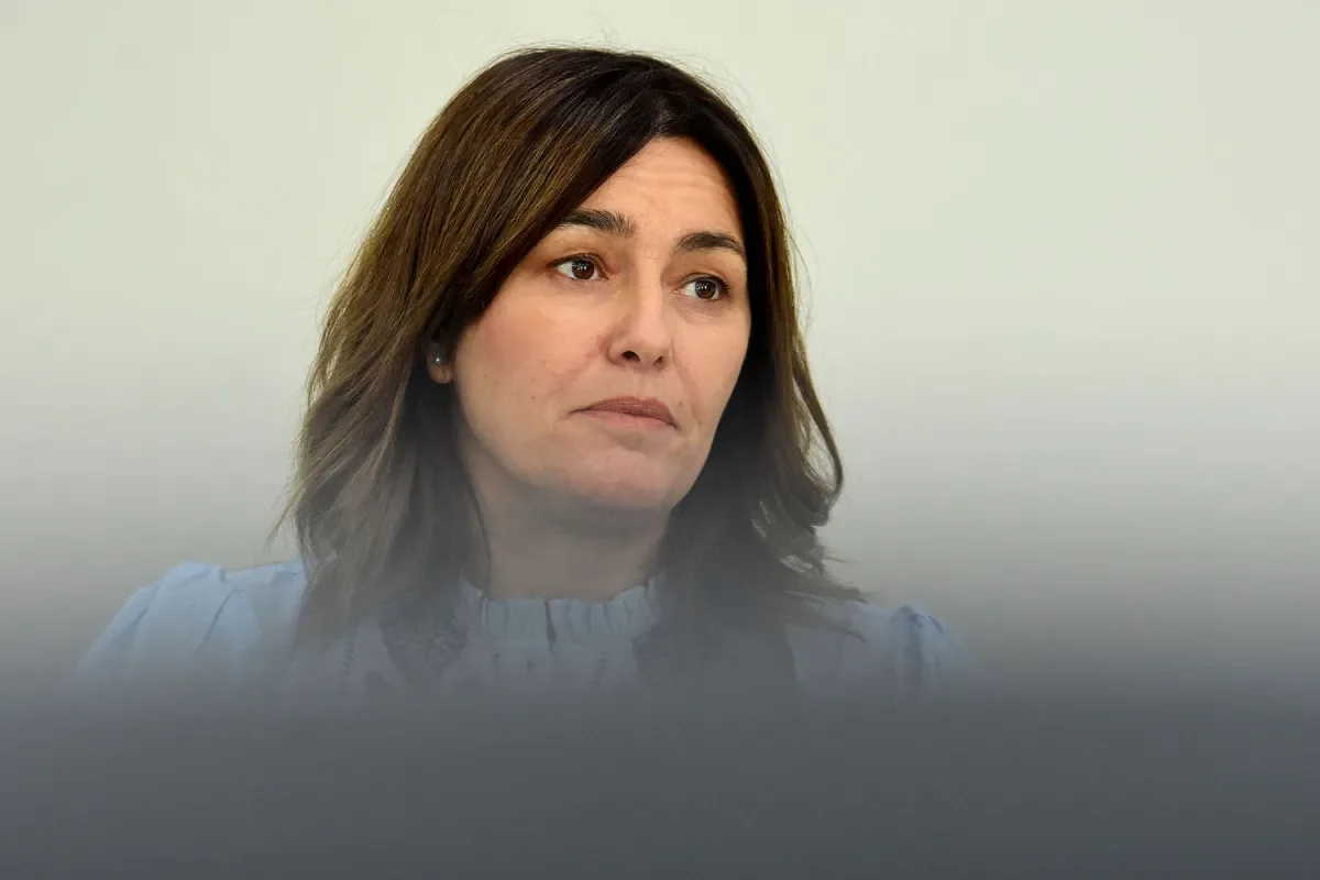 Conflicto en Plottier: gremialistas retuvieron a la funcionaria Malena Resa en un ingreso violento