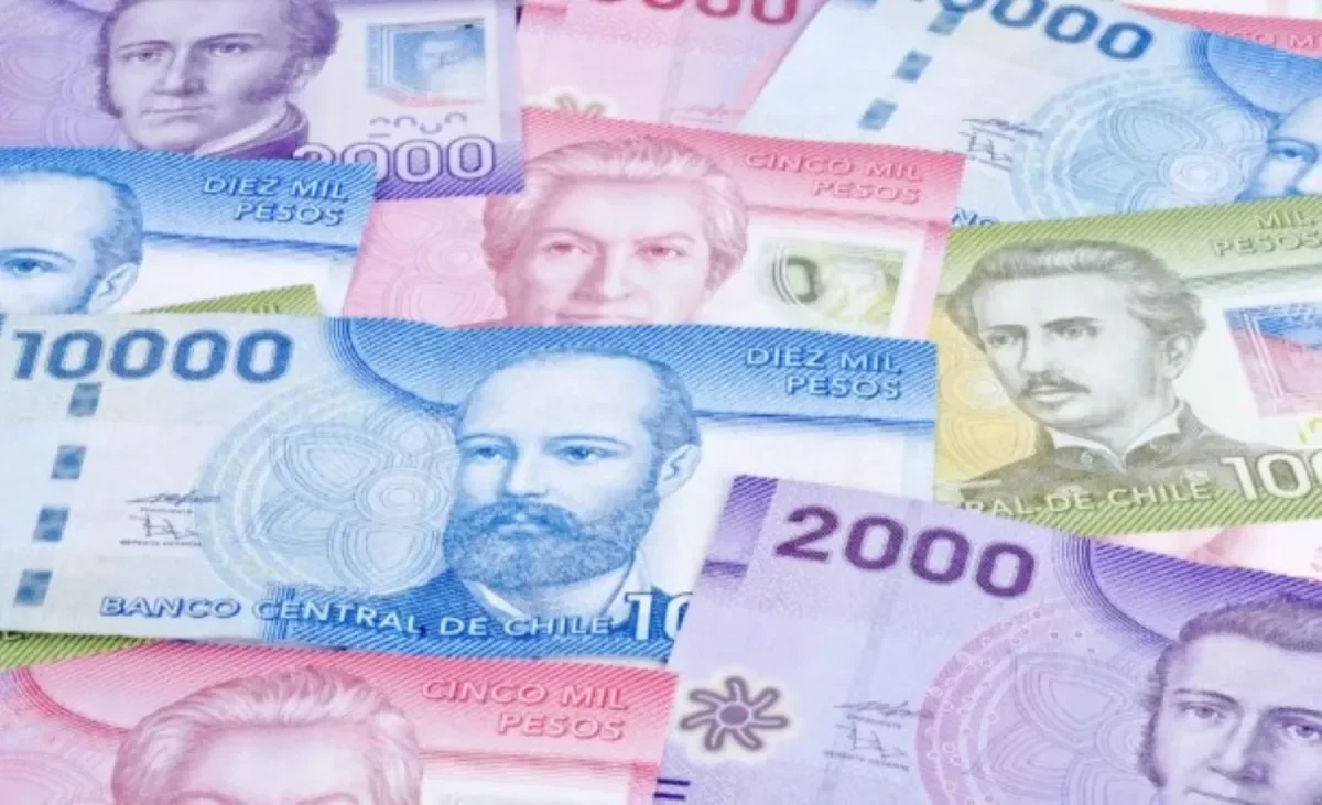 Consejos para viajeros: cómo manejar la cotización del peso chileno y el dólar