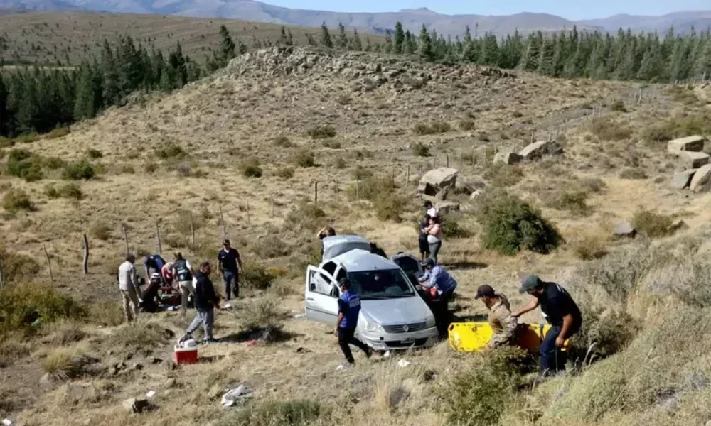 Cuesta del Rahue afectada por accidente: demoras en el acceso a Aluminé