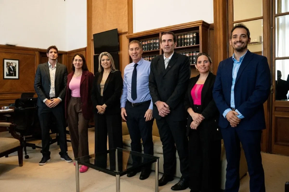 Dirigentes neuquinos muestran unidad en apoyo al Gobierno tras reunión con Santilli