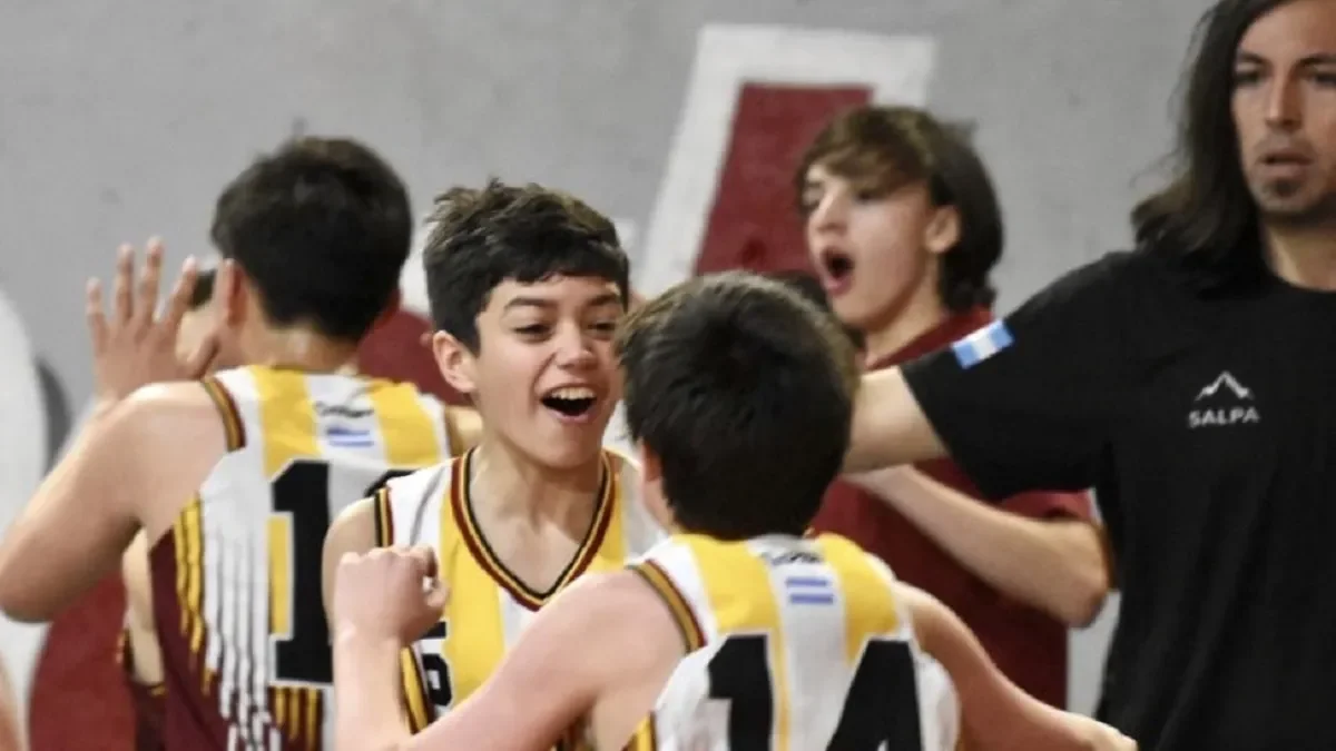 El club de básquet que cuenta con Fabricio Oberto como referente en el sur neuquino