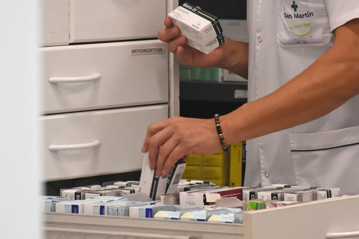 El desabastecimiento de medicamentos amenaza a la región por problemas en obras sociales