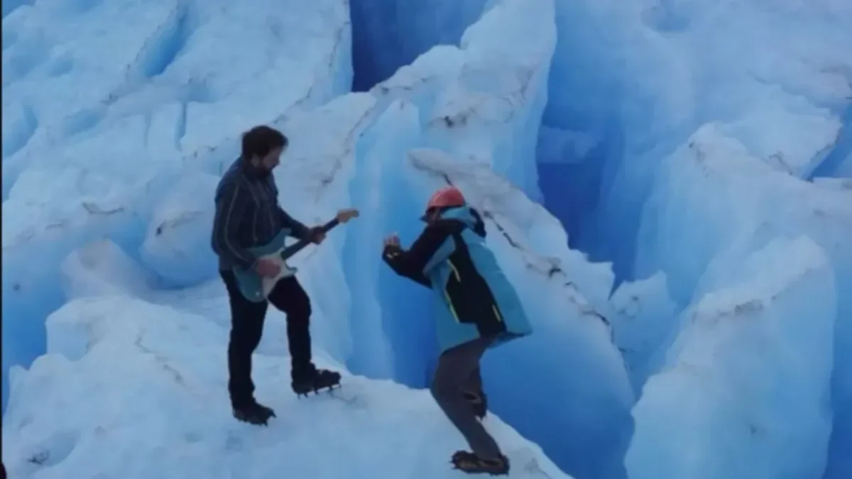 El glaciar Perito Moreno se convierte en escenario para el himno nacional argentino