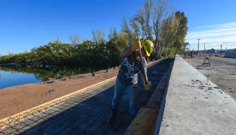 El puente Anaya en Neuquén avanza hacia su finalización tras meses de trabajo