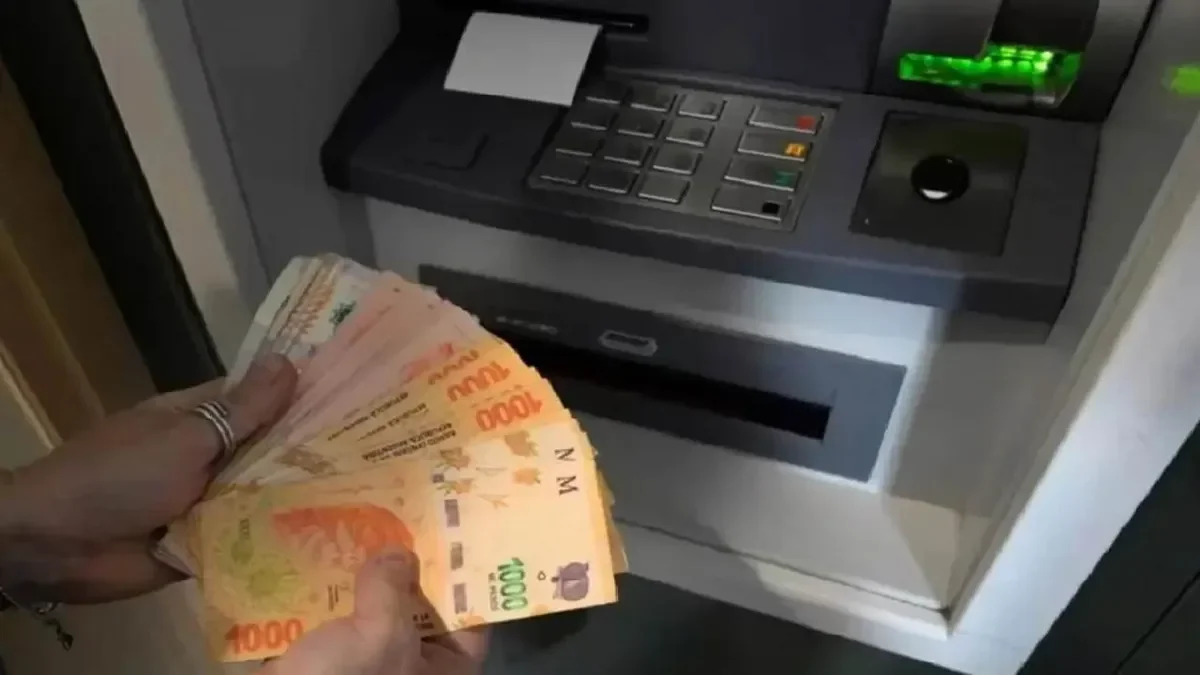 Empleados estatales y municipales de Neuquén reciben sus salarios de febrero