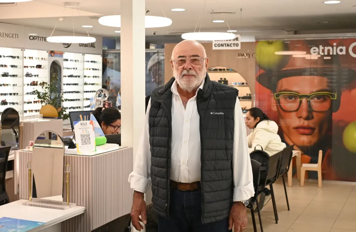 Historia de un emprendedor que llevó su óptica al corazón de Vaca Muerta en Neuquén