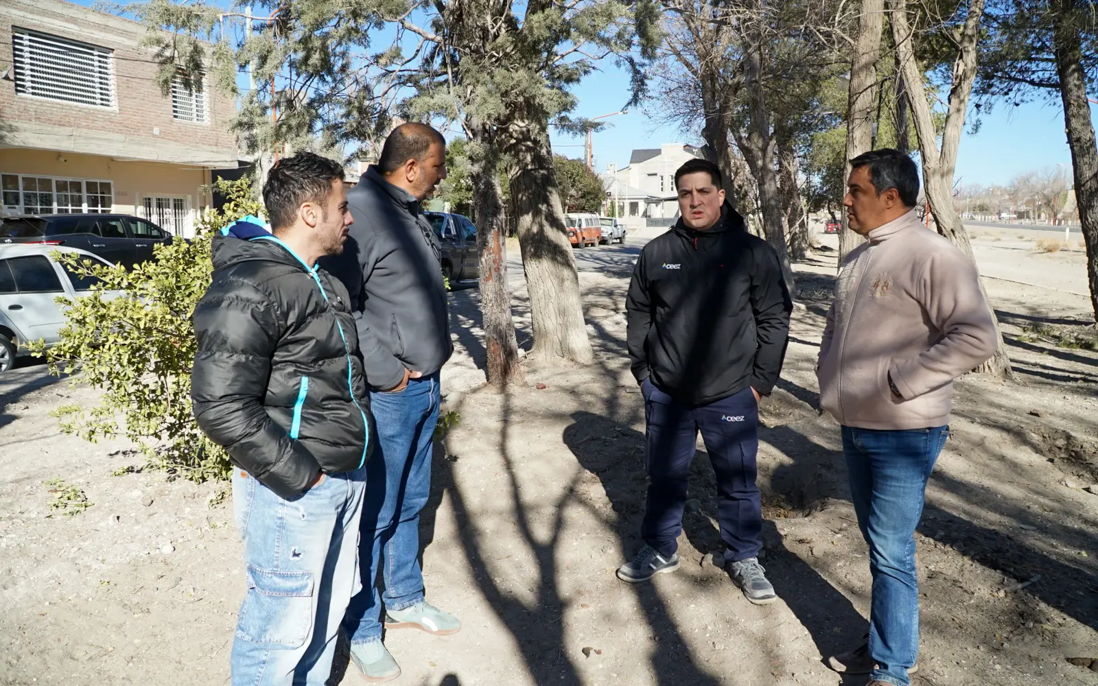 Vecinos del barrio Huailén tendrán su plaza: arrancaron las obras en 9 de Julio y Pino Hachado
