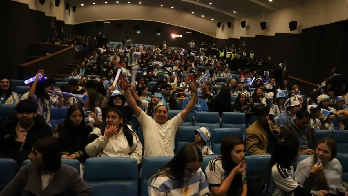 La celebración en Neuquén tras la victoria de la Selección argentina cautivó a los vecinos