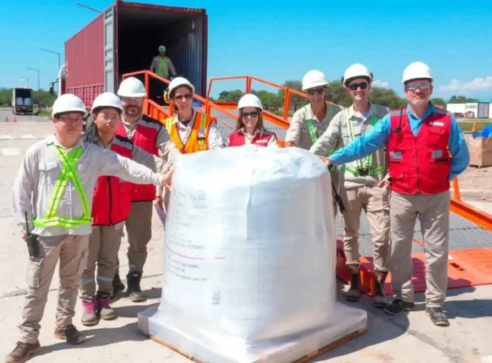 La china Ganfeng concreta la primera exportación desde Salta de cloruro de litio procesado en origen