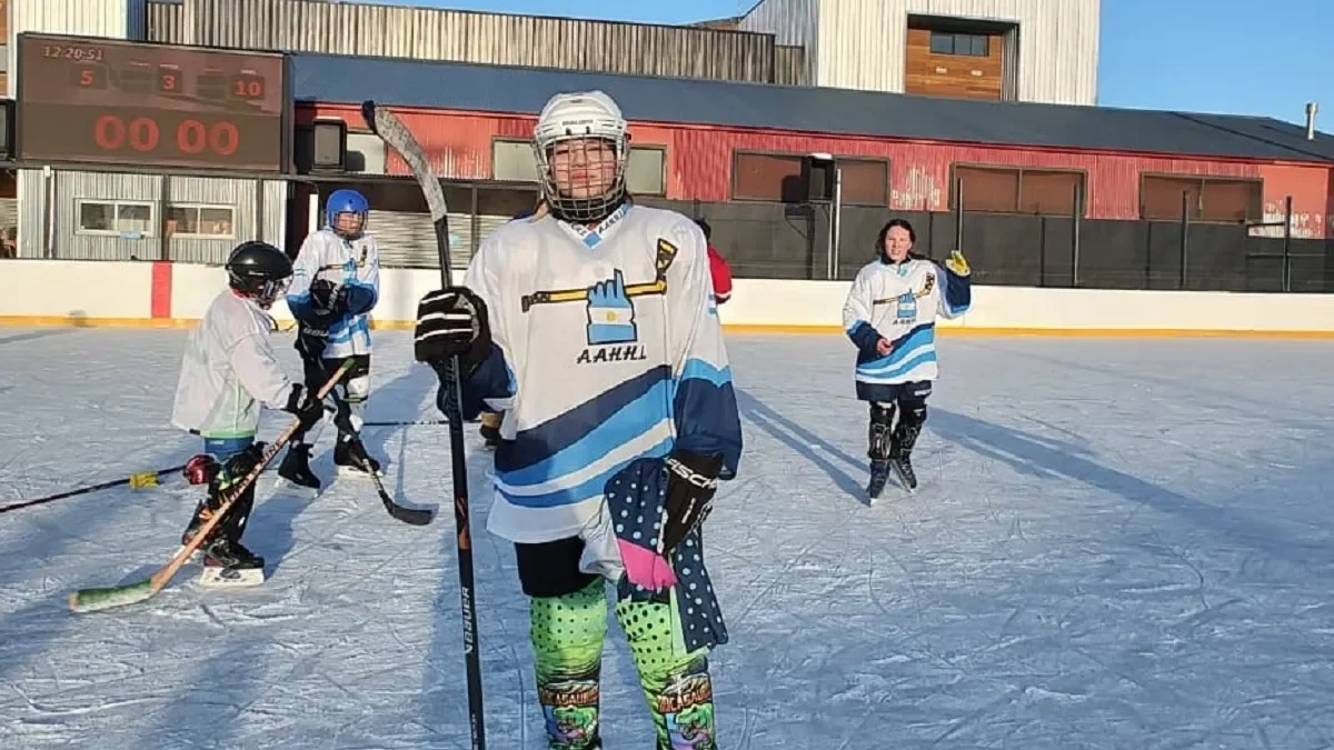 La neuquina que aspira a representar a Argentina en hockey sobre hielo