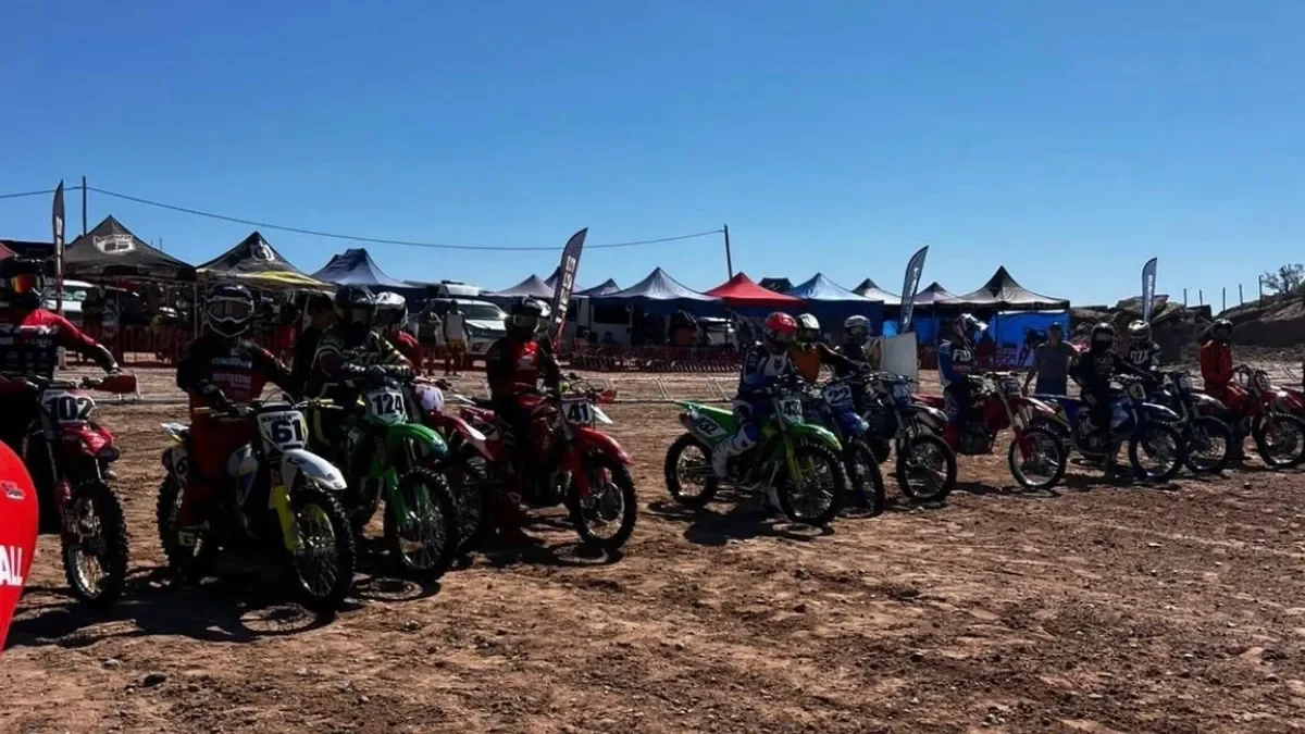 Más de 180 pilotos dan inicio al Campeonato del Sur de Motocross en la ciudad