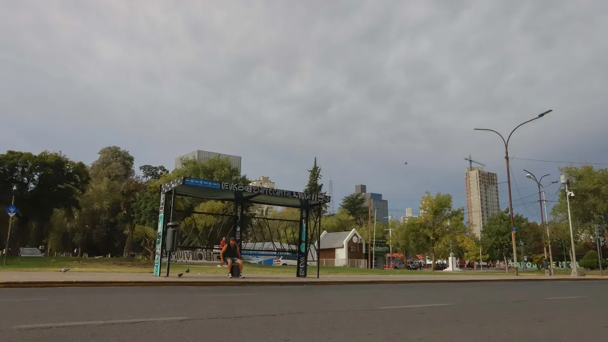Neuquén en otoño: estabilidad térmica y alerta por lluvias en la región