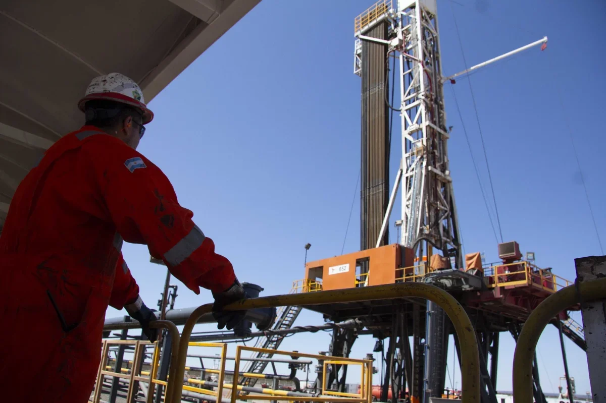 Neuquén potencia la inserción laboral de vecinos en la industria petrolera