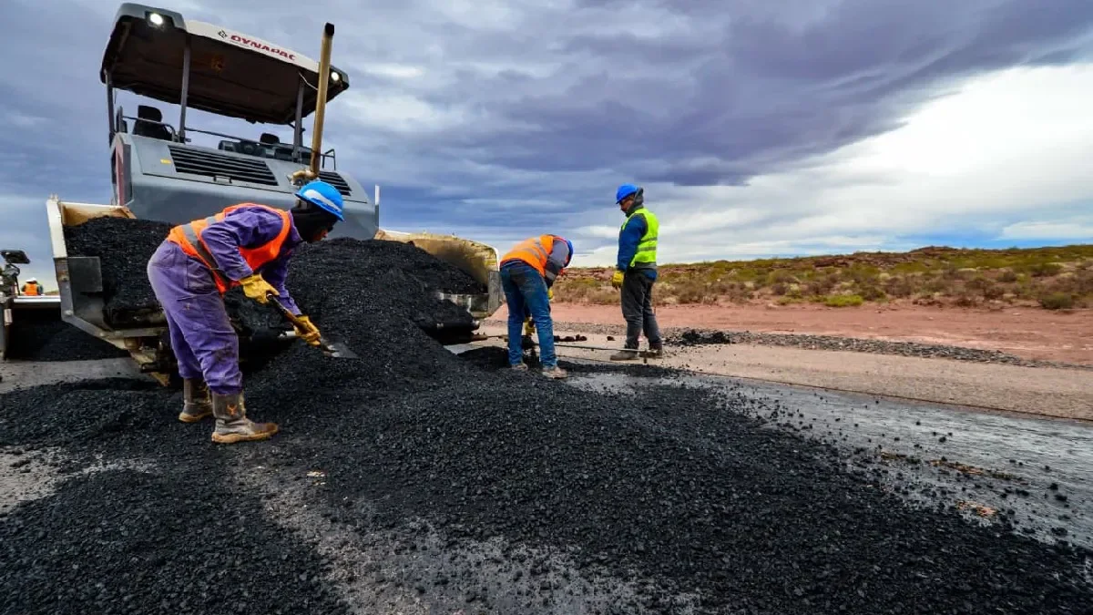 Pavimentación de ruta clave en Vaca Muerta: un avance para la producción energética