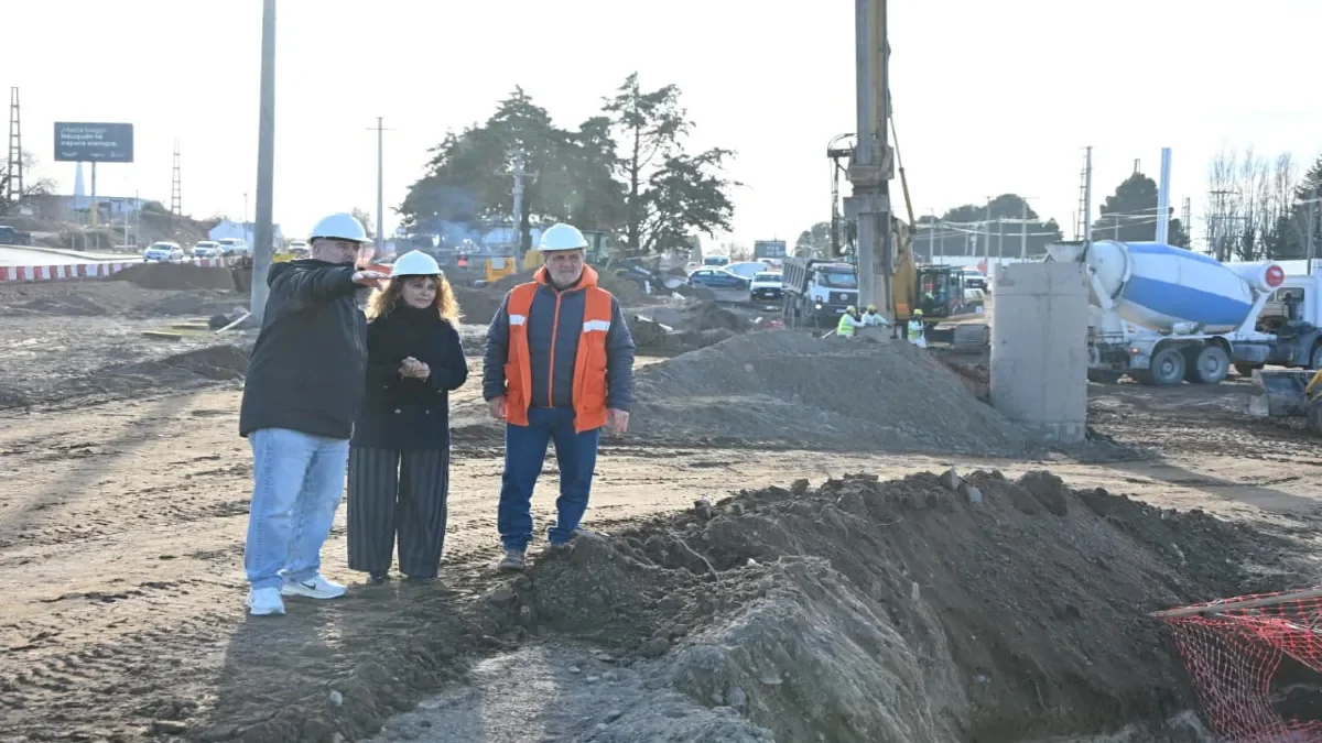 Progreso en la obra de la Avenida Mosconi: colocan hormigón para finalizar los trabajos
