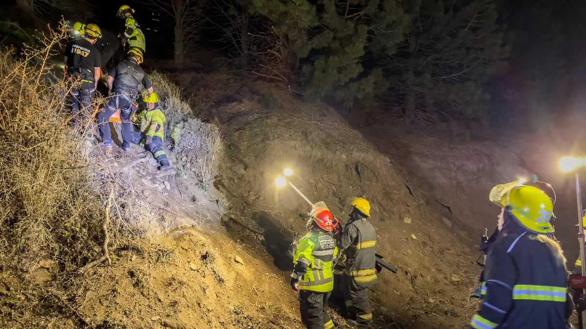 Rescate en la montaña: mujer herida durante trekking recibe atención médica urgente