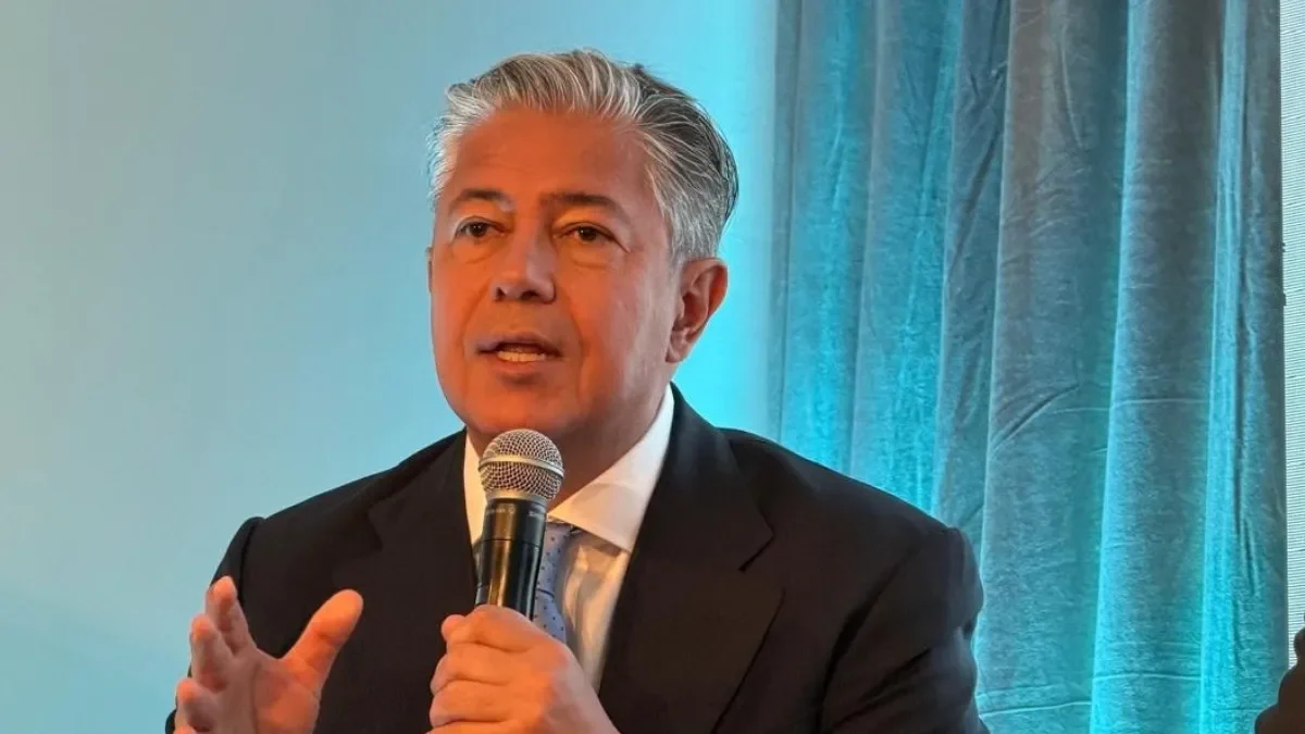 Rolando Figueroa, el único que no se pronuncia sobre su posible reelección en 2027
