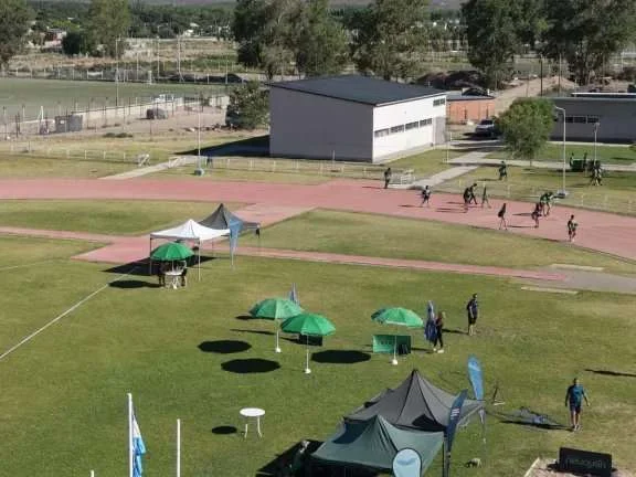 Verano activo en Neuquén: actividades deportivas gratuitas para disfrutar al aire libre