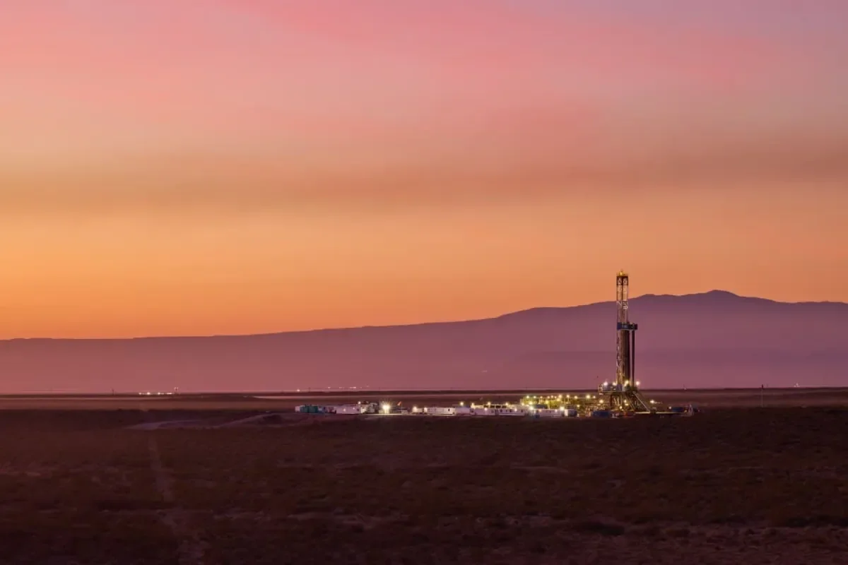 Vista emite bono millonario para impulsar producción en Vaca Muerta