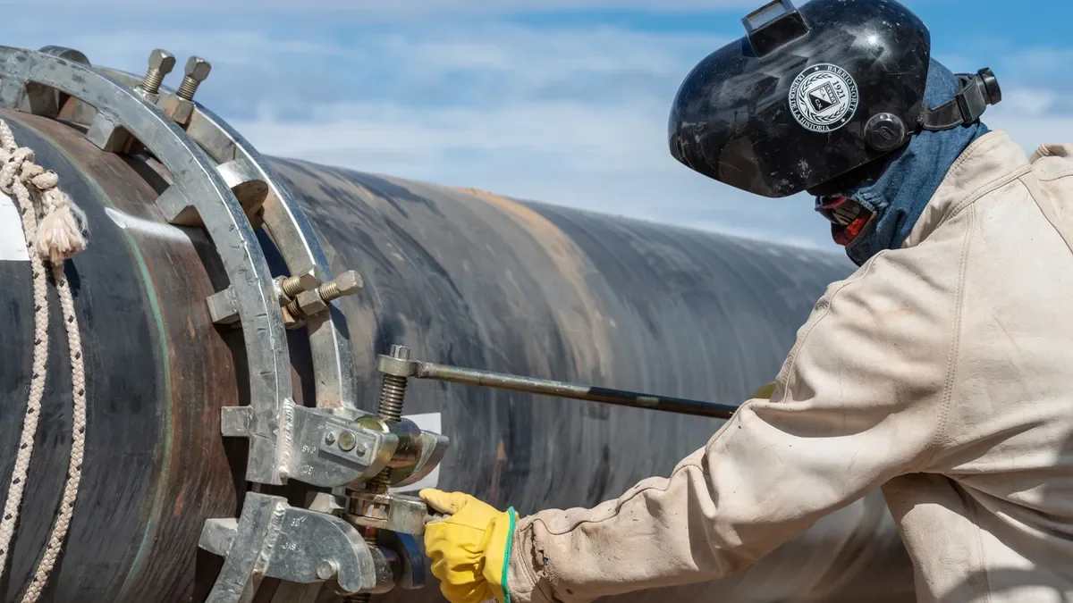 YPF avanza en la construcción de un gasoducto estratégico para Vaca Muerta