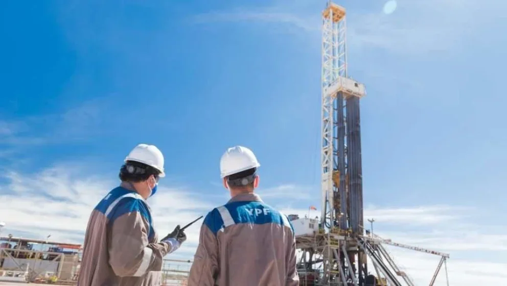 YPF bombeó casi 110 horas seguidas y marcó un nuevo récord operativo en Vaca Muerta