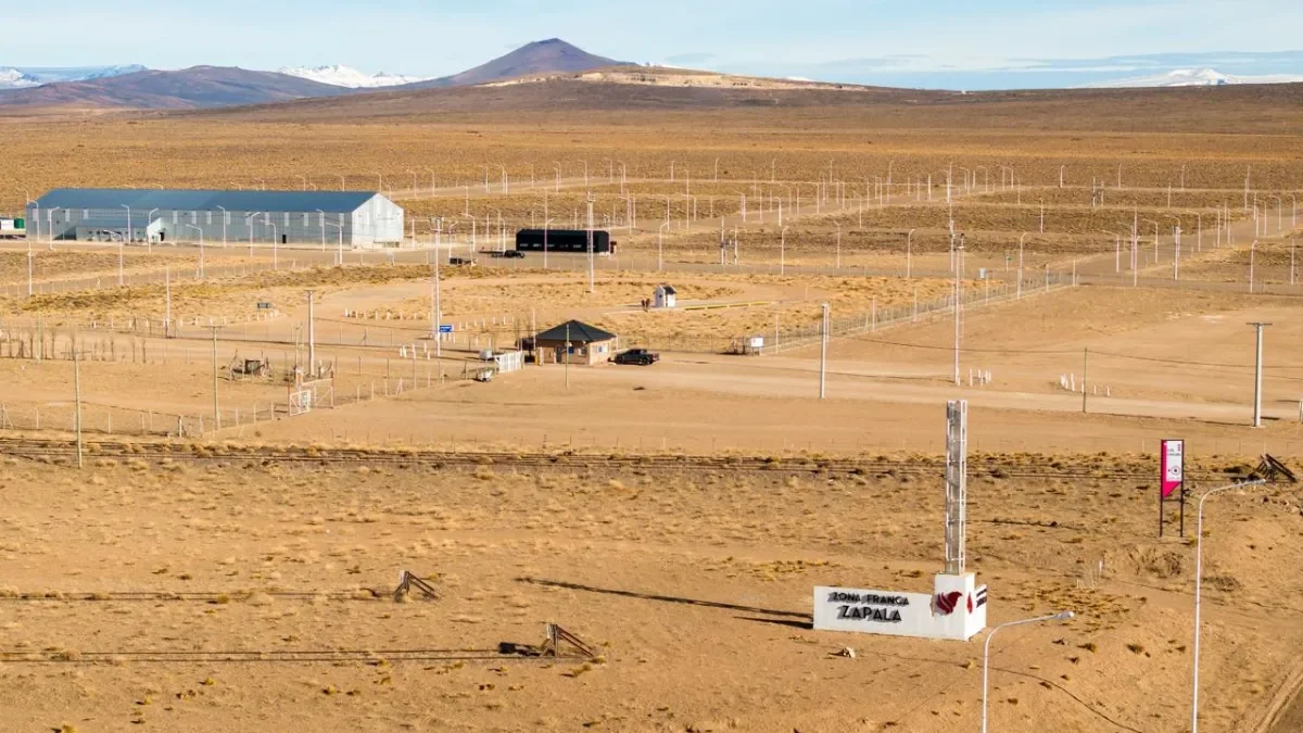 Zapala impulsa la industria local con nueva planta de compactación de fardos